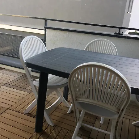 Apartment Bel Avec Terrasse Cite De La Gastronomie